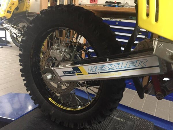 HESSLER RALLYE Swingarm Sticker weiss